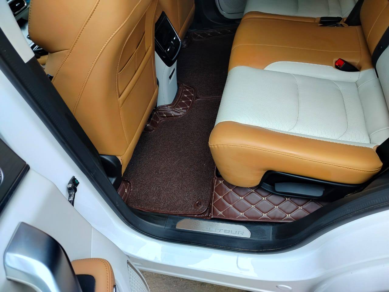 Автомобильные 3D коврики из экокожи для Jetour