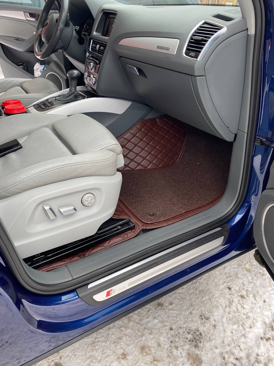 Автомобильные 3D коврики из экокожи для Audi