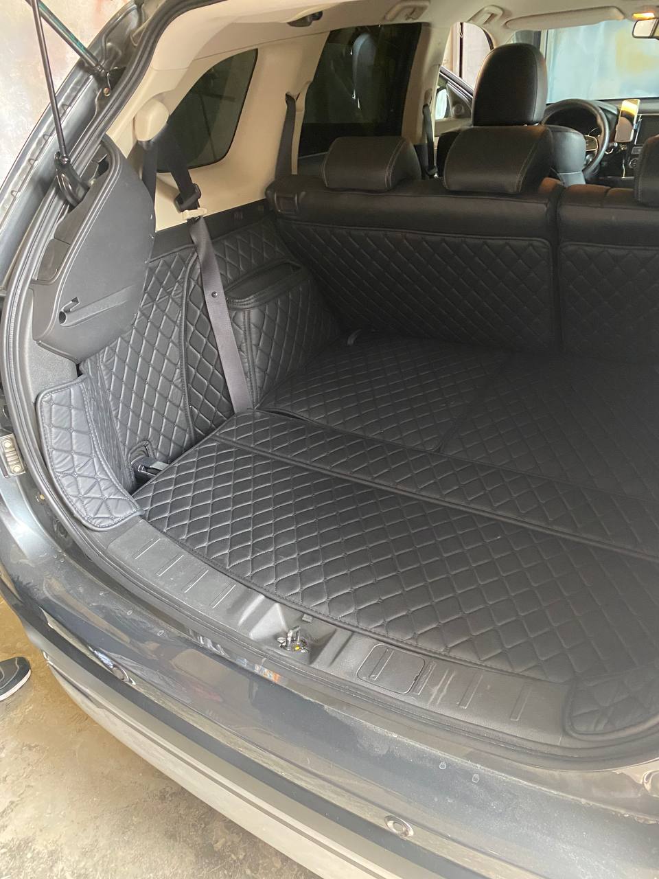 Автомобильные 3D коврики из экокожи для  Mitsubishi