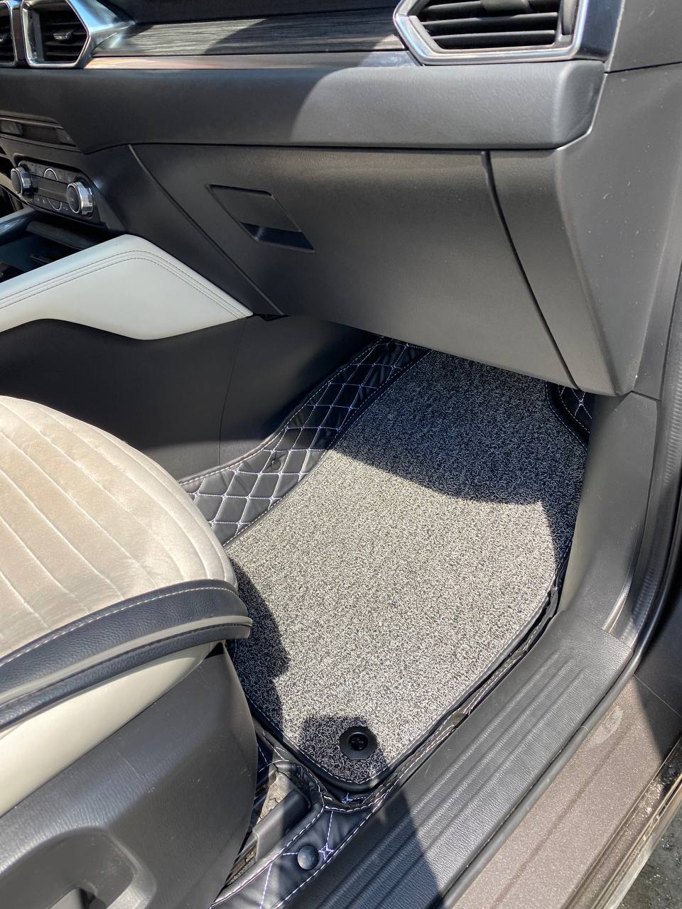 Автомобильные 3D коврики из экокожи для  Mitsubishi
