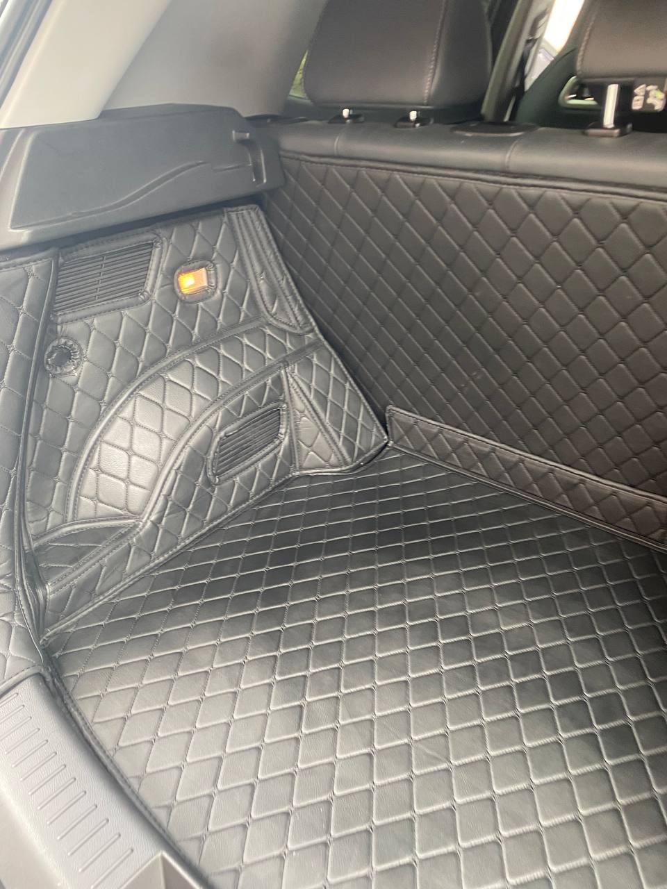 Автомобильные 3D коврики из экокожи для Chery