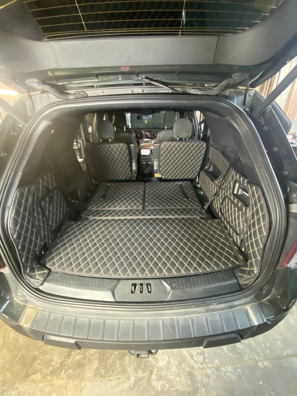 Автомобильные 3D коврики из экокожи для Ford