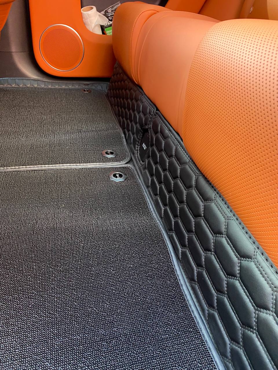 Автомобильные 3D коврики из экокожи для  li