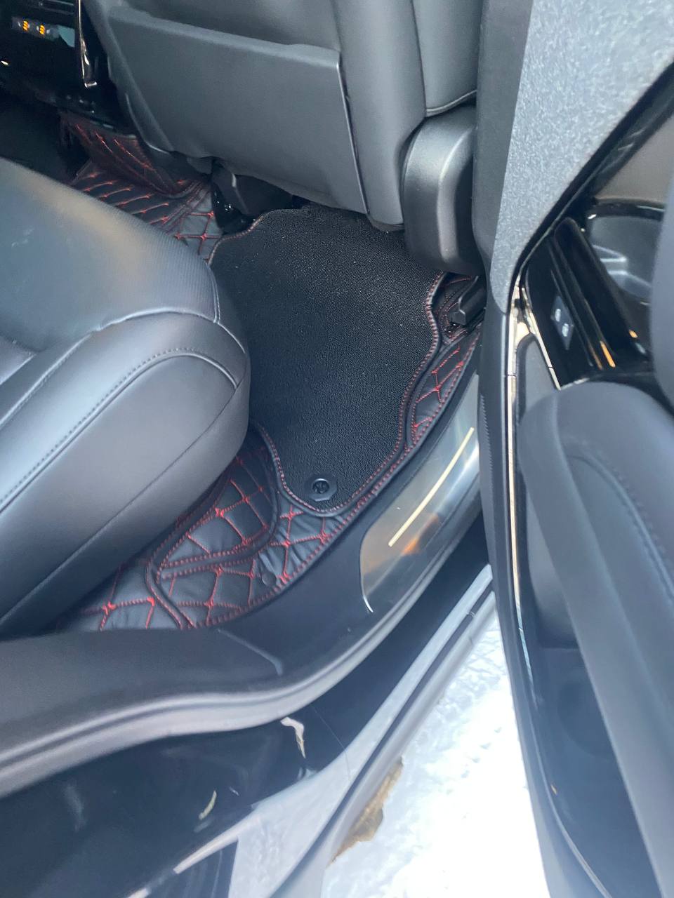 Автомобильные 3D коврики из экокожи для  Land Rover