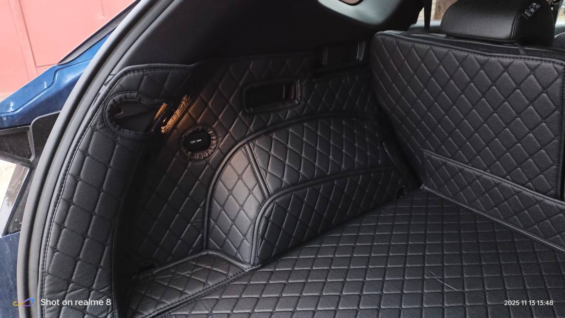 Автомобильные 3D коврики из экокожи для Hyundai