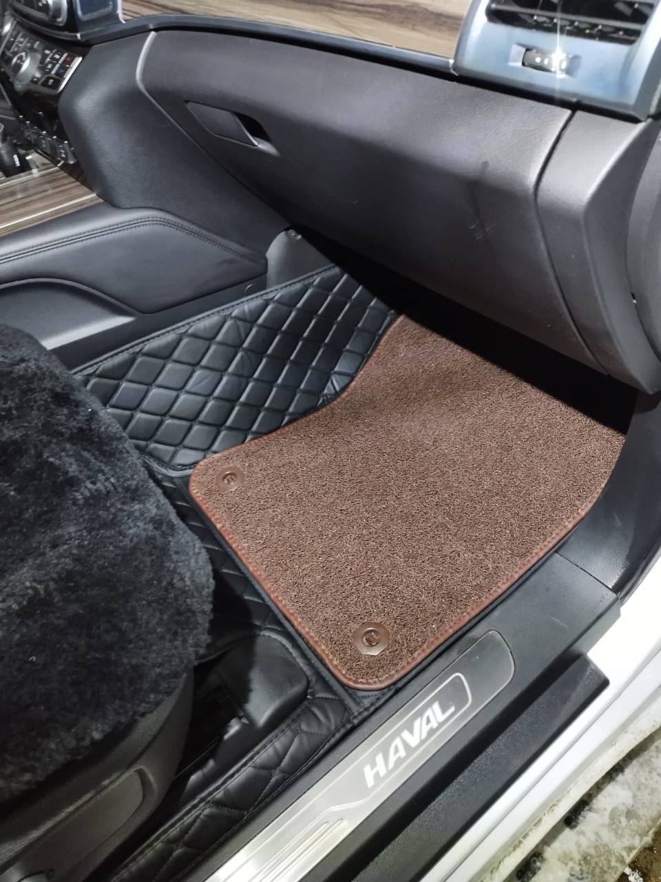 Автомобильные 3D коврики из экокожи для Haval