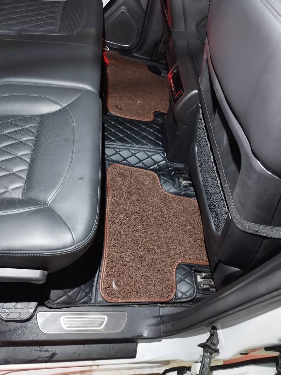 Автомобильные 3D коврики из экокожи для Haval