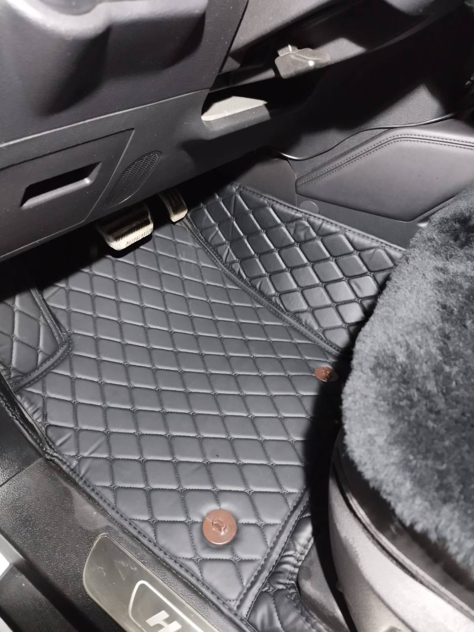 Автомобильные 3D коврики из экокожи для Haval