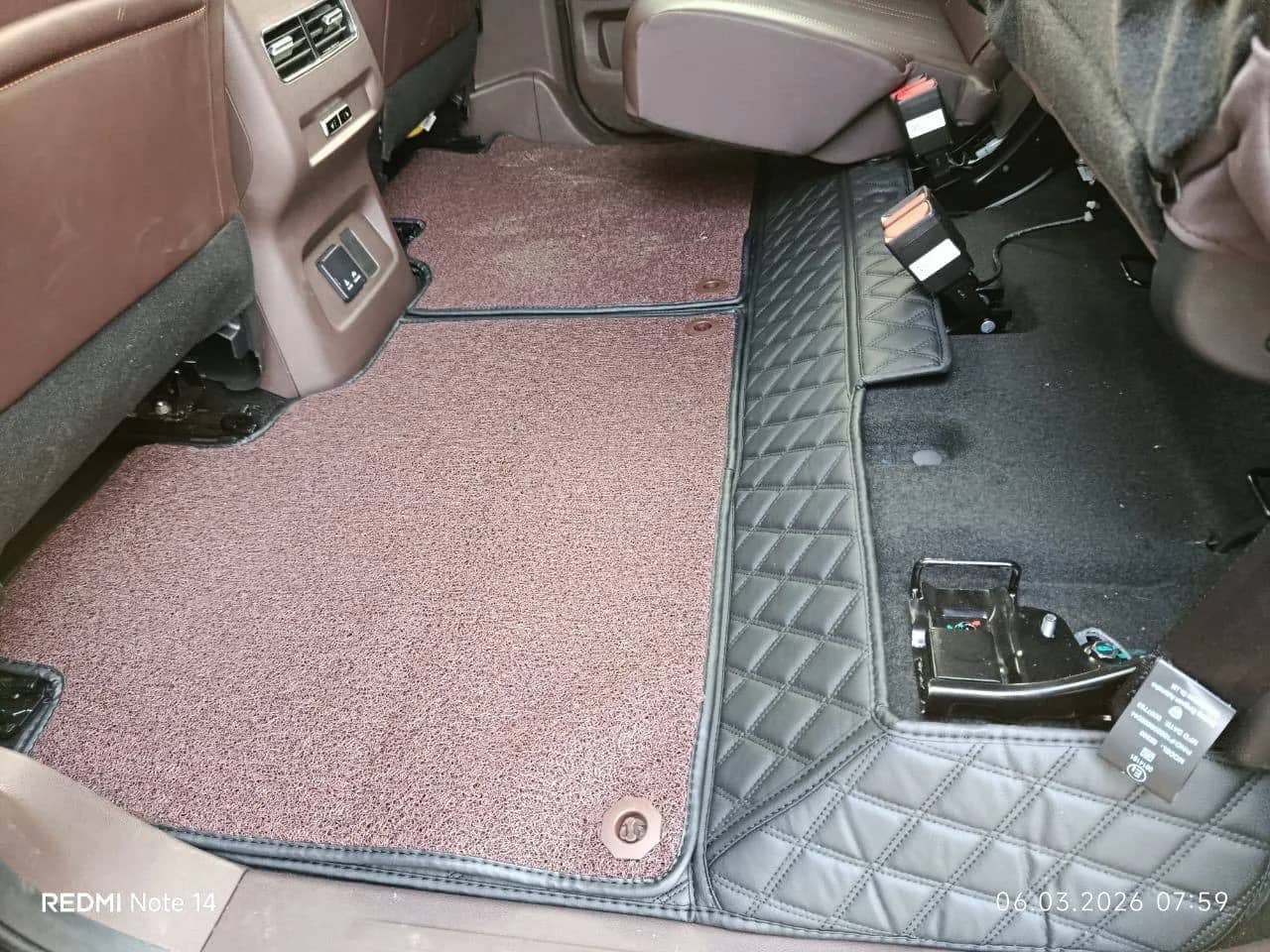 Автомобильные 3D коврики из экокожи для Foton