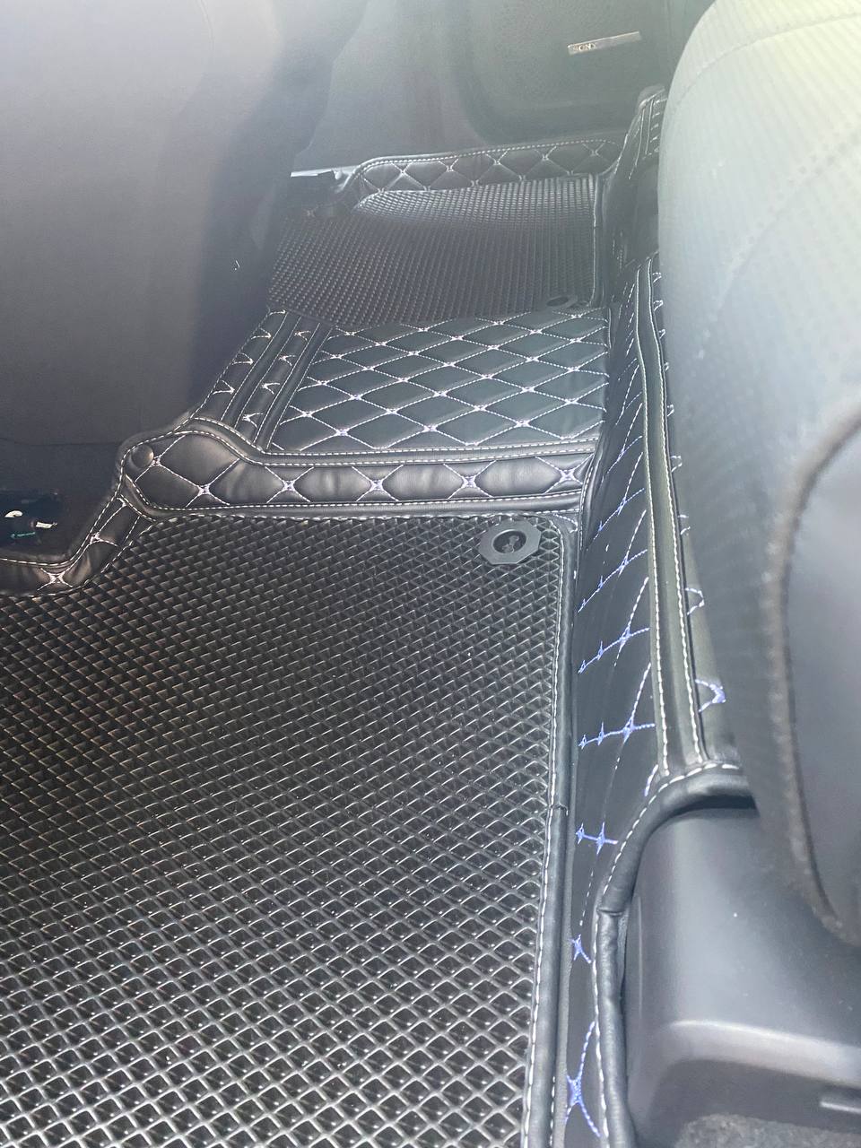 Автомобильные 3D коврики из экокожи для Jaecoo