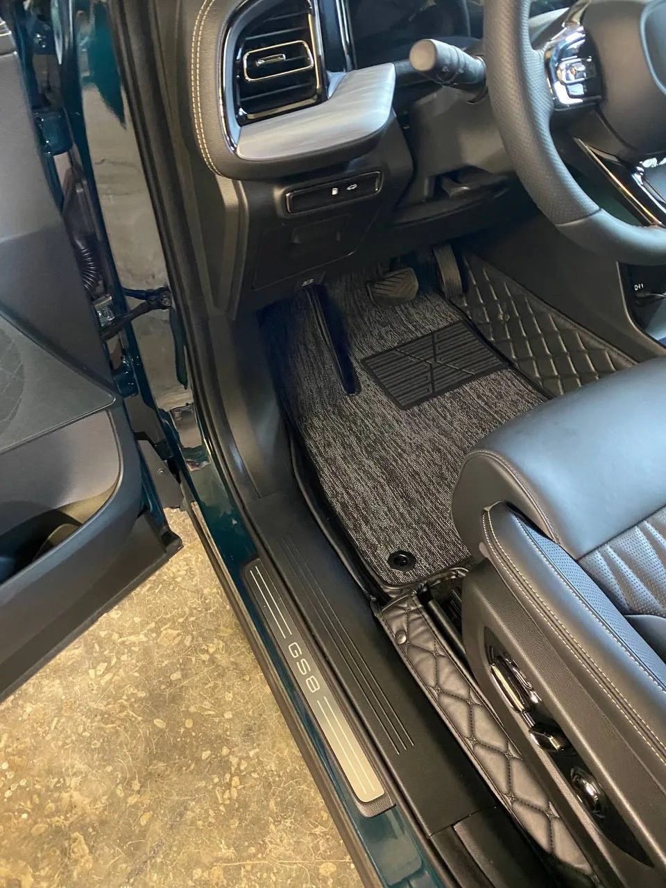 Автомобильные 3D коврики из экокожи для gac