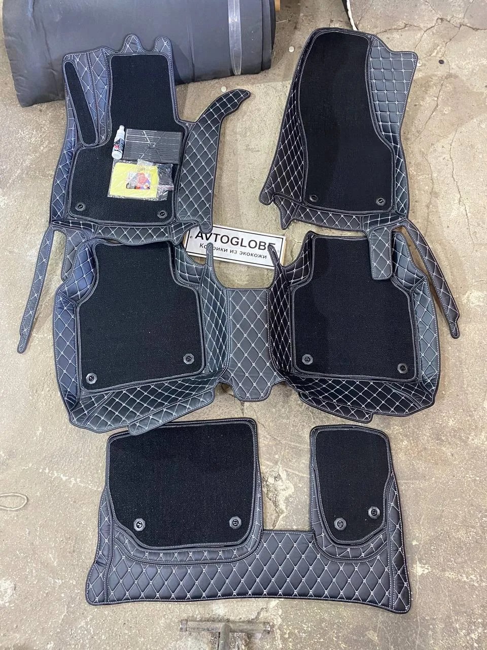 Автомобильные 3Д коврики из экокожи для SKODA KODIAQ